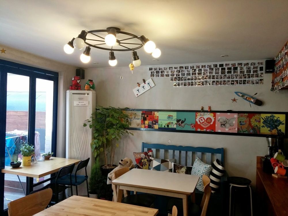 Zzzip Guesthouse In Hongdae Сеул Екстериор снимка